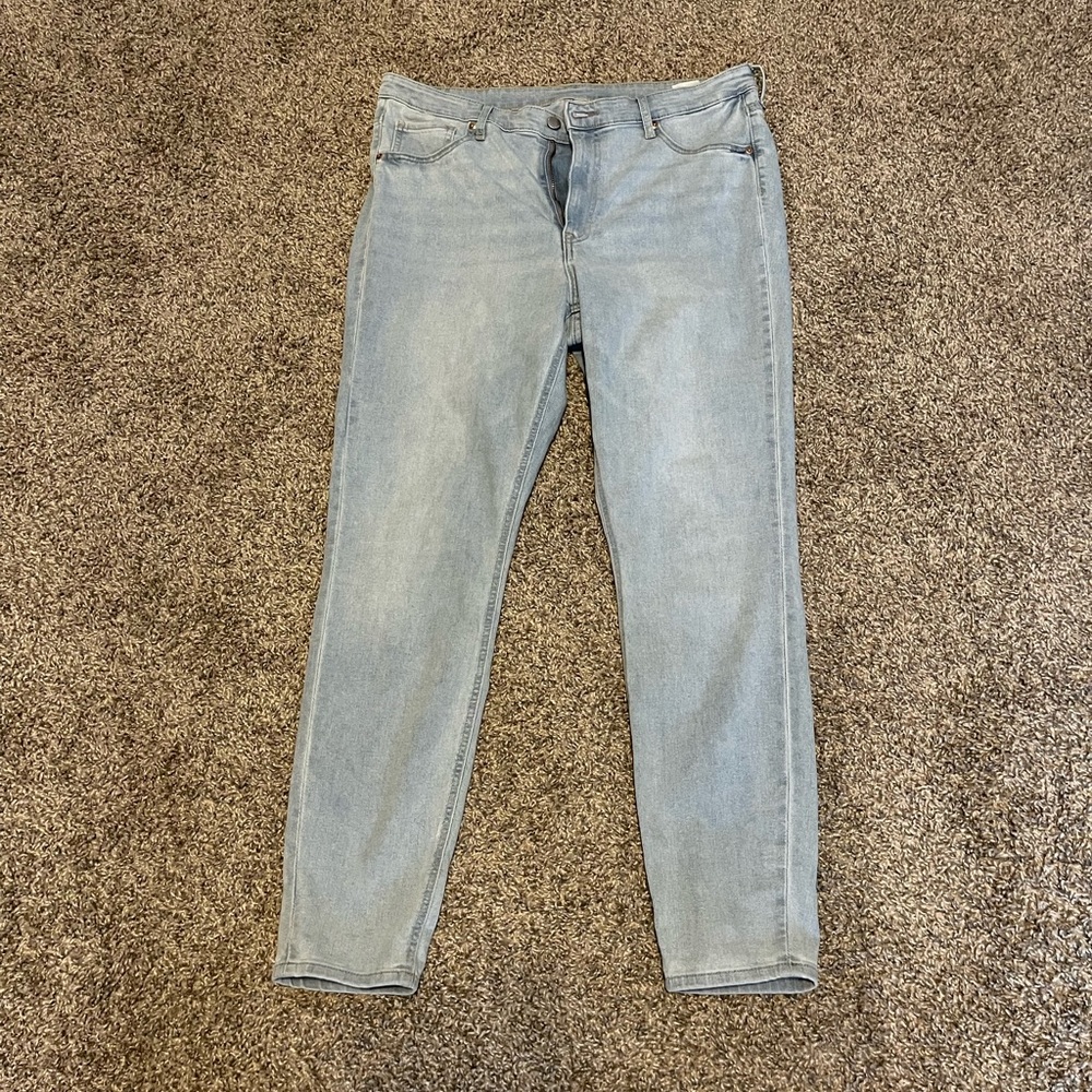 H&M Curvy Skinny Jean Size 14 NWOT